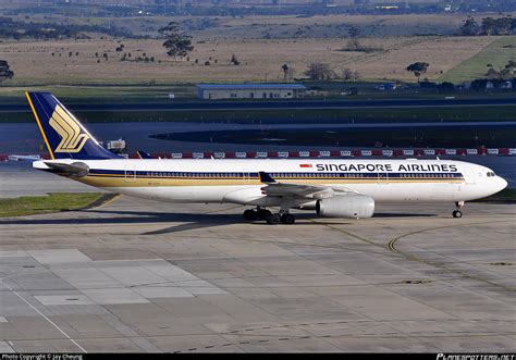 V Stf Singapore Airlines Airbus A Photo By Jay Cheung Id