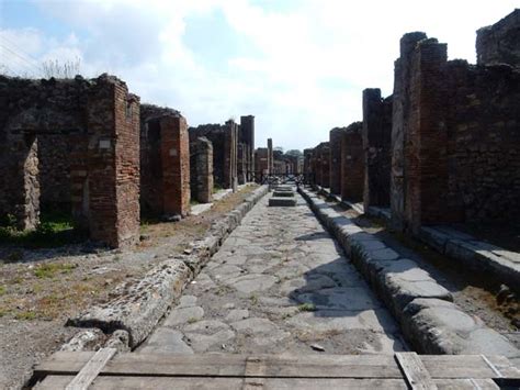 Via Degli Augustali South Side Pompeii Pre Looking East