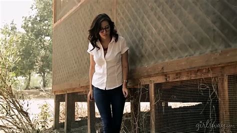 Voluptuous Lesbian April O Neil Enjoys Licking Tasty Pussy Of New Girlfriend