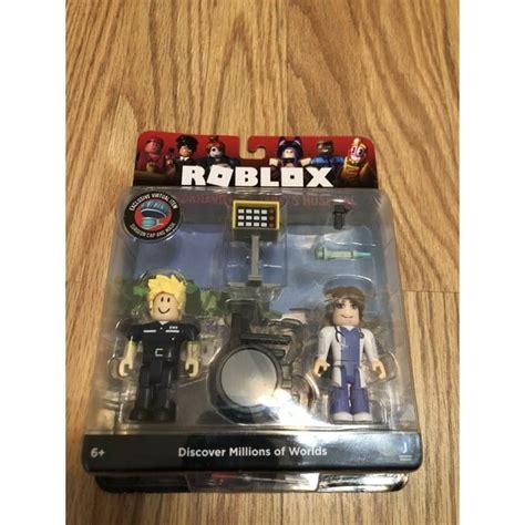 Jazwares Toys Roblox Brookhaven St Lukes Hospital Pack 3 Doctor