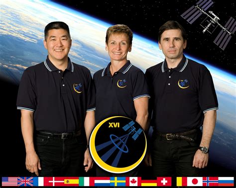 Esa Expedition 16 Crew Portrait