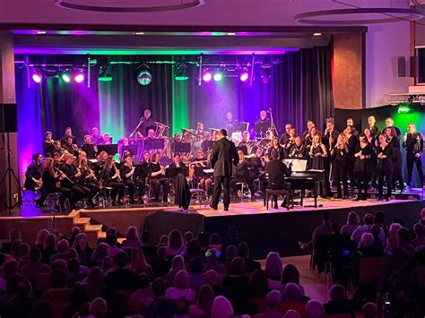 Großartige Musicalshow Espressochor Hüttlingen und Musikverein