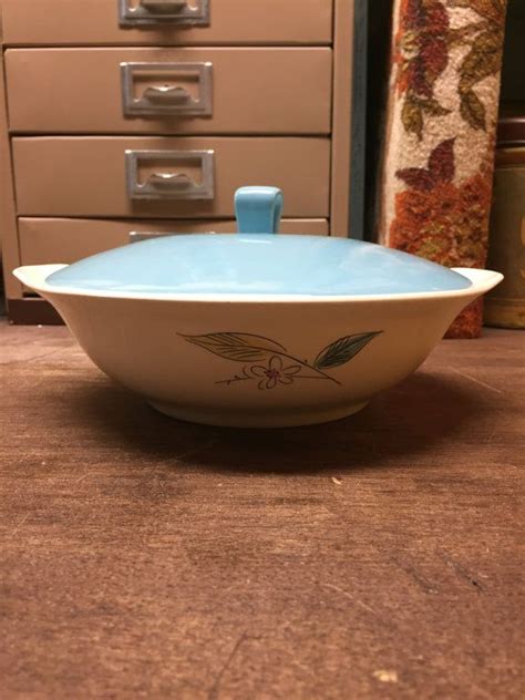 Vintage Salem Biscayne Dish With Lid Blue Leaf Etsy Vintage Blue Leaves Biscayne