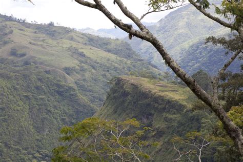 A View Of The Wahgi Valley From Omkolai Village But In Th Flickr