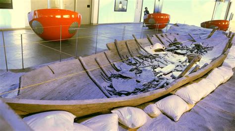 Experts start analysing Phoenician boat dating back to 600 BC preserved in sand off coast of ...