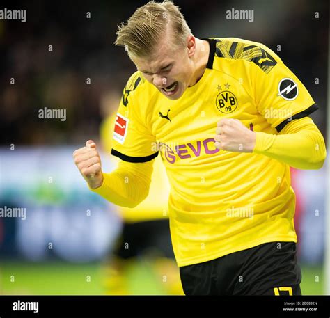 Erling haaland celebration hi-res stock photography and images - Alamy