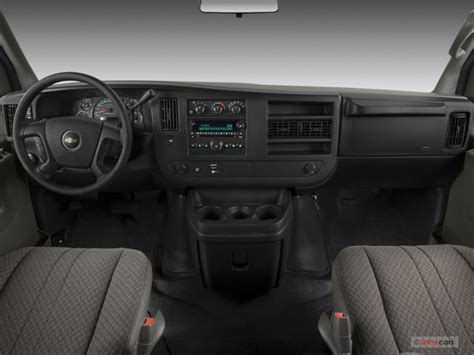 2008 Chevrolet Express: 11 Interior Photos | U.S. News