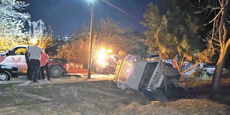 Vuelca Pipa En Jiutepec Por Falla En Los Frenos Noticias Diario De