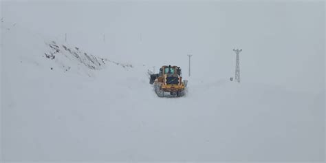 Kar Ya Hakkari De K Y Ve Mezra Yolu Yeniden Ula Ma Kapatt