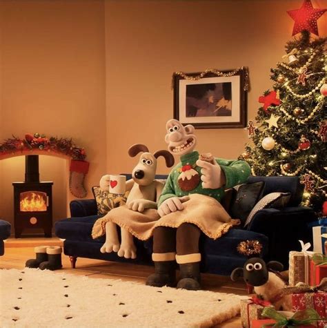 Pin On Christmas Wallace And Gromit Characters Christmas Wallpaper