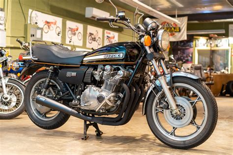 Restored 1978 Suzuki GS1000 Is A Sporty Samurai Clad With Aftermarket