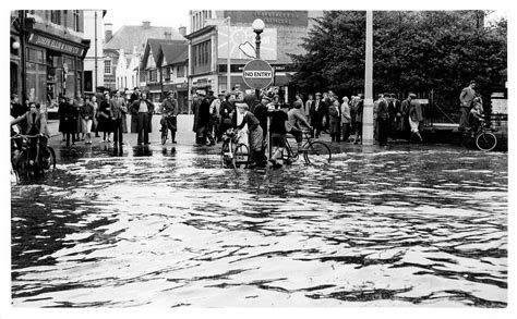 Photos Of Nuneaton Floods 1958 Our Warwickshire