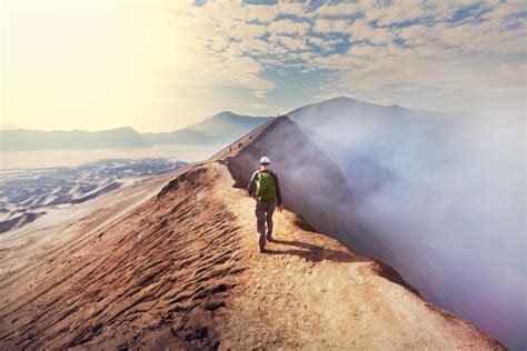 Von Bali Aus Mount Bromo Und Blaues Feuer Ijen Krater Tages Tour