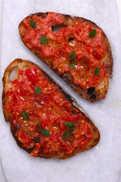 Pan Con Tomate Pa Amb Tomàquet Tomato Bread Alphafoodie