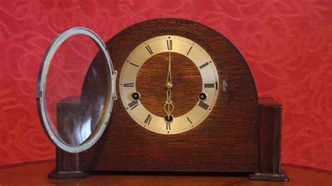 Vintage English Smiths Enfield Day Mantel Clock With Westminster