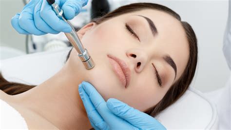 How To Become An Advanced Aesthetician Ray Cochrane Beauty Aesthetics Academy