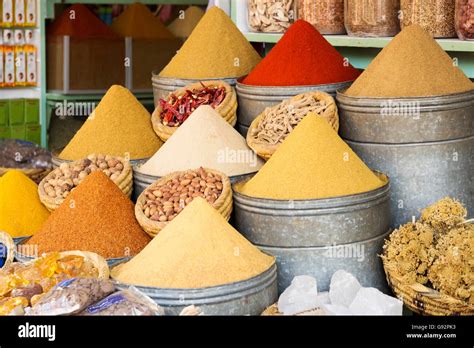 Herbs And Spices Market Hi Res Stock Photography And Images Alamy