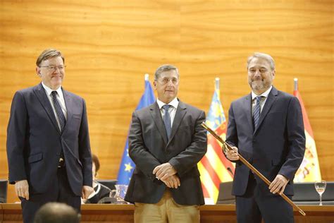 Toma Posesión Como Nuevo Rector De La Umh Juan Ruiz Martínez