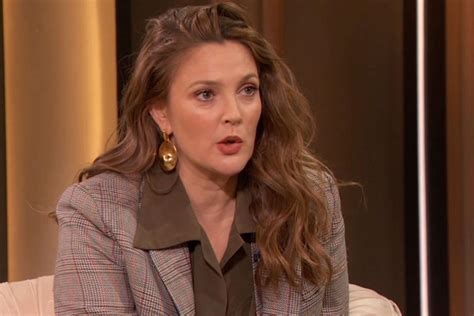 Drew Barrymore D Taille Une Blessure Embarrassante Au Coccyx Dans The