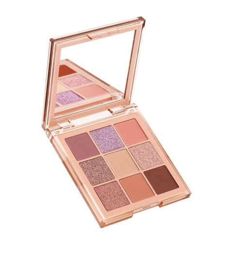 Huda Beauty Light Nude Obsessions Eyeshadow Palette Multi Editorialist