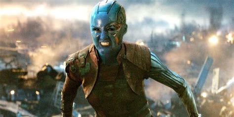 Nebula Wields The Infinity Gauntlet In Epic Avengers Endgame Concept