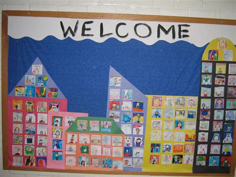 Horace Mann Lab School Art Gallery: Welcome Back Bulletin Board