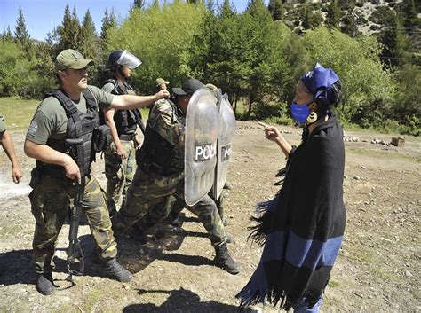 Protestas En Provincia Argentina Por Otro Asesinato De Joven Mapuche