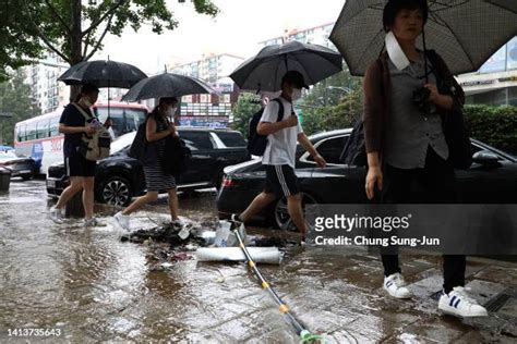 80 South Street Photos And Premium High Res Pictures Getty Images