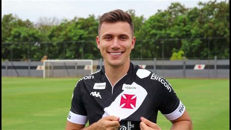 Acabou De Sair Vasco N O Paga Parcela E Piton Retorna Ao Corinthians