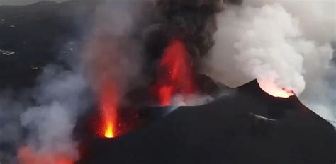 Lava Ceniza Y Piroclastos La Intensa Actividad De Las Bocas Del