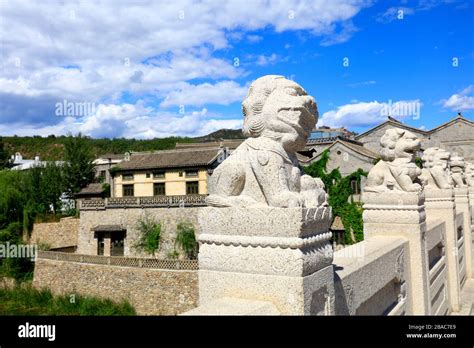 Ancient stone Bridges in China Stock Photo - Alamy