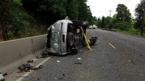 1 Dead In Cadillac Rollover Crash On Hwy 30