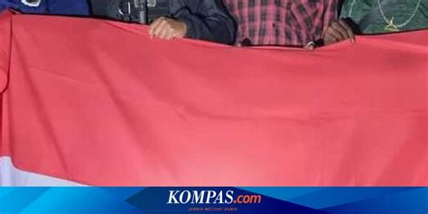 Anggota Kkb Pimpinan Lekagak Telenggen Menyerahkan Diri