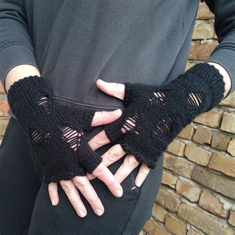 Gothic Unisex Torned Arm Warmers Emo Fingerless Gloves With Holes