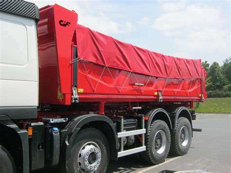 Bâche de camion pour bennes basculantes porteurs et semi remorques