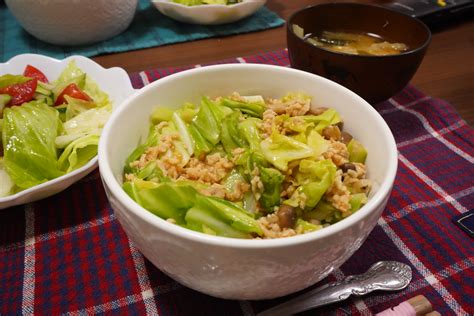 【肉味噌キャベツ丼】2021521 きゅう日記