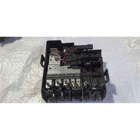 Gm 84646133 Chevrolet Silverado Gmc Sierra Engine Battery Terminal Junction Box 2019 2023