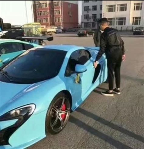 当红主播天佑喷古天乐：我有5辆豪车600万粉丝，年收入过亿你有啥