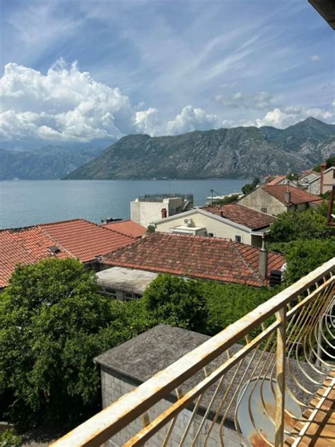 Prodaja Dvosoban Stan 120m2 Dobrota Kotor Estitor