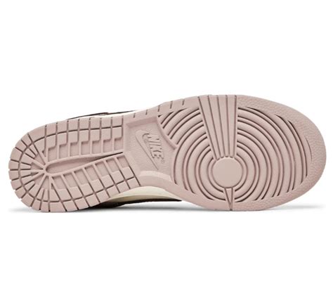 Womens Nike Dunk Low Diffused Taupe Shoegrab