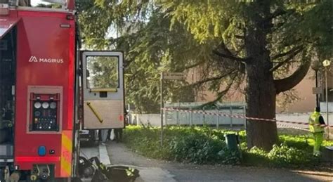 Incendio In Un Appartamento A Terni Morti Mamma E Figlio Uno Dei