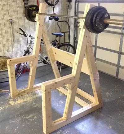 8 Ways To Build A DIY Wooden Squat Rack