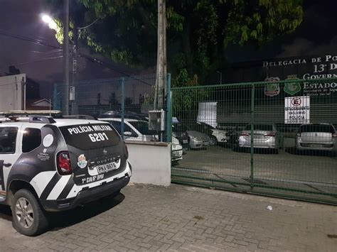 Casal Preso E Adolescente Apreendido Ap S S Rie De Assaltos Em Bairro