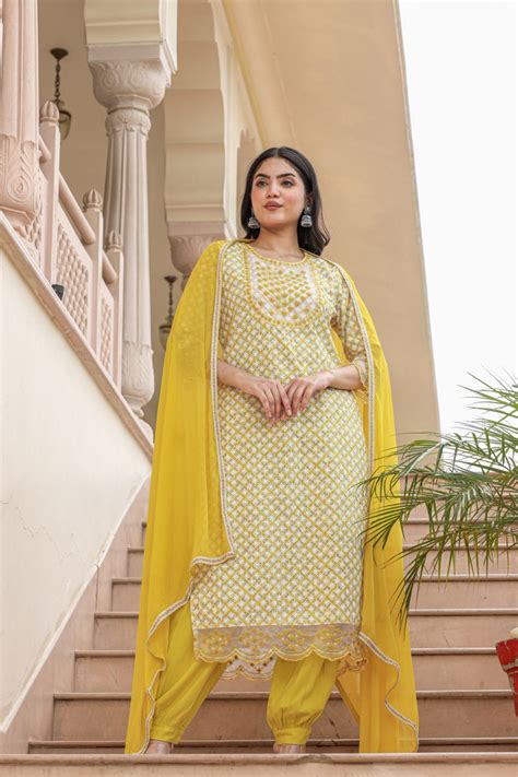 Women S Mustard Bright Yellow Cotton Kurta Set Fashiondwarclothing