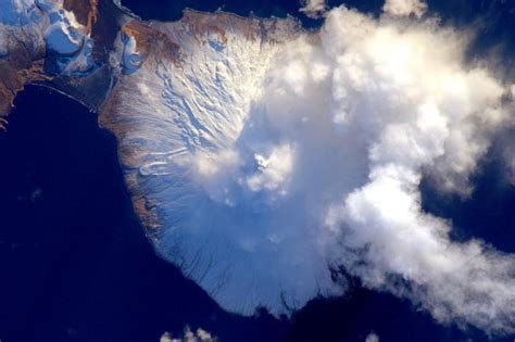 Types Of Volcanoes Active Dormant Extinct