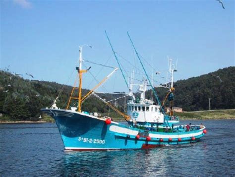 Buque Pesquero Barcos De Pesca Barcos Antiguos