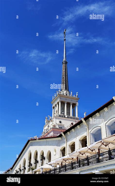 Empire style of architecture hi-res stock photography and images - Alamy