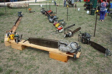 Chainsaw Display At The 2015 Milang Yesterdays Power Rally Geoff