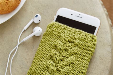 14 Of The Best Knitting Podcasts Gathered