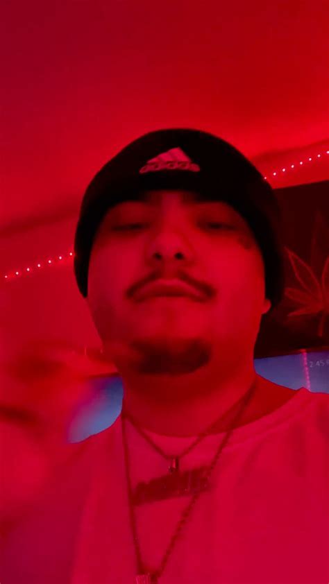 Favorite 2g Disposable Short Sesh Stay Tuned For The Official Reviewsesh Video Hibiscus Rain🌧️☔